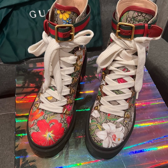 Gucci Shoes - Gucci 40mm Trip Floral Canvas Boots Size 39/9